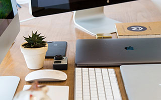 媒体报道足球反腐进展，呼吁透明，足球反超经典比赛